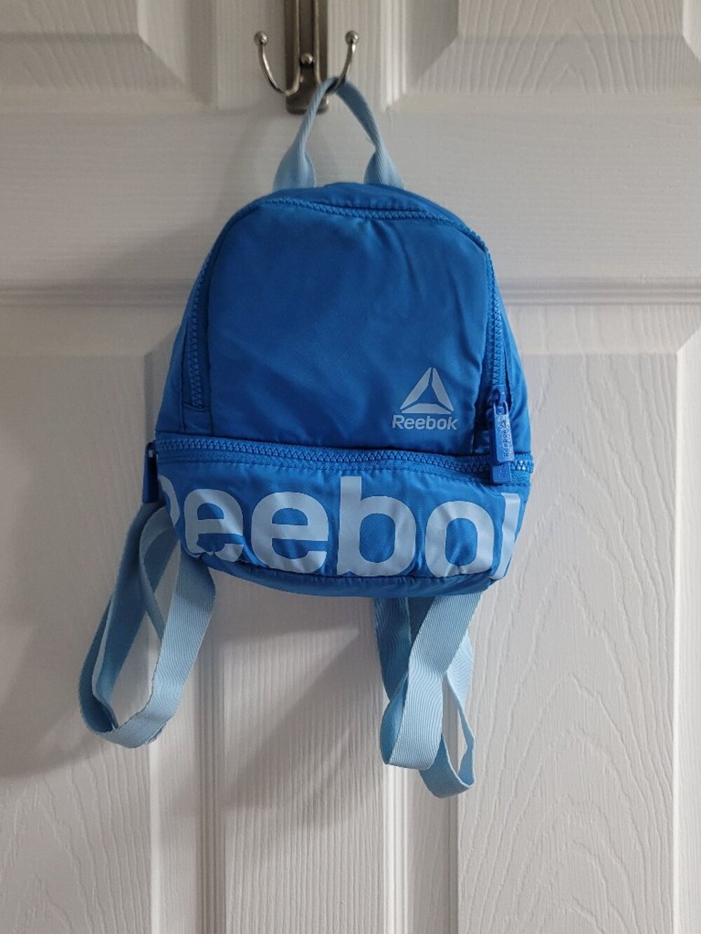 #860 FREE W PURCHASE Small Reebok Blue Backpack